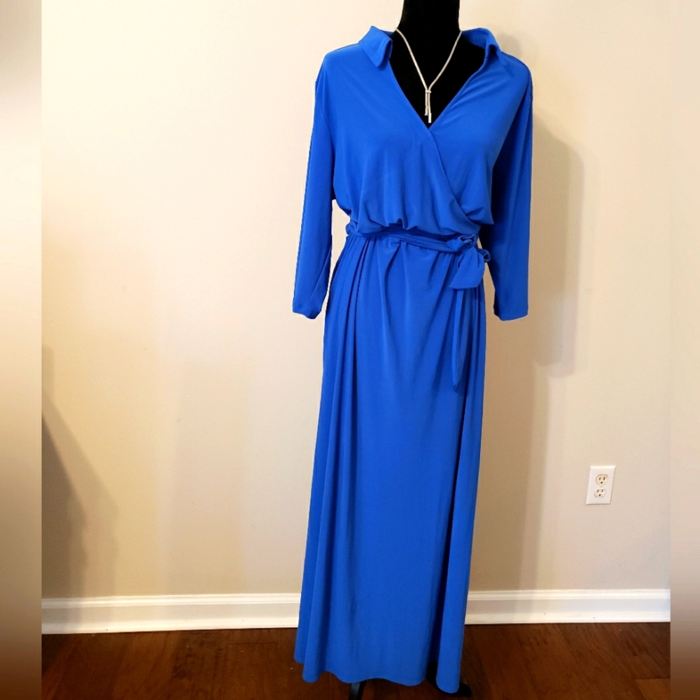 Plus blue dress